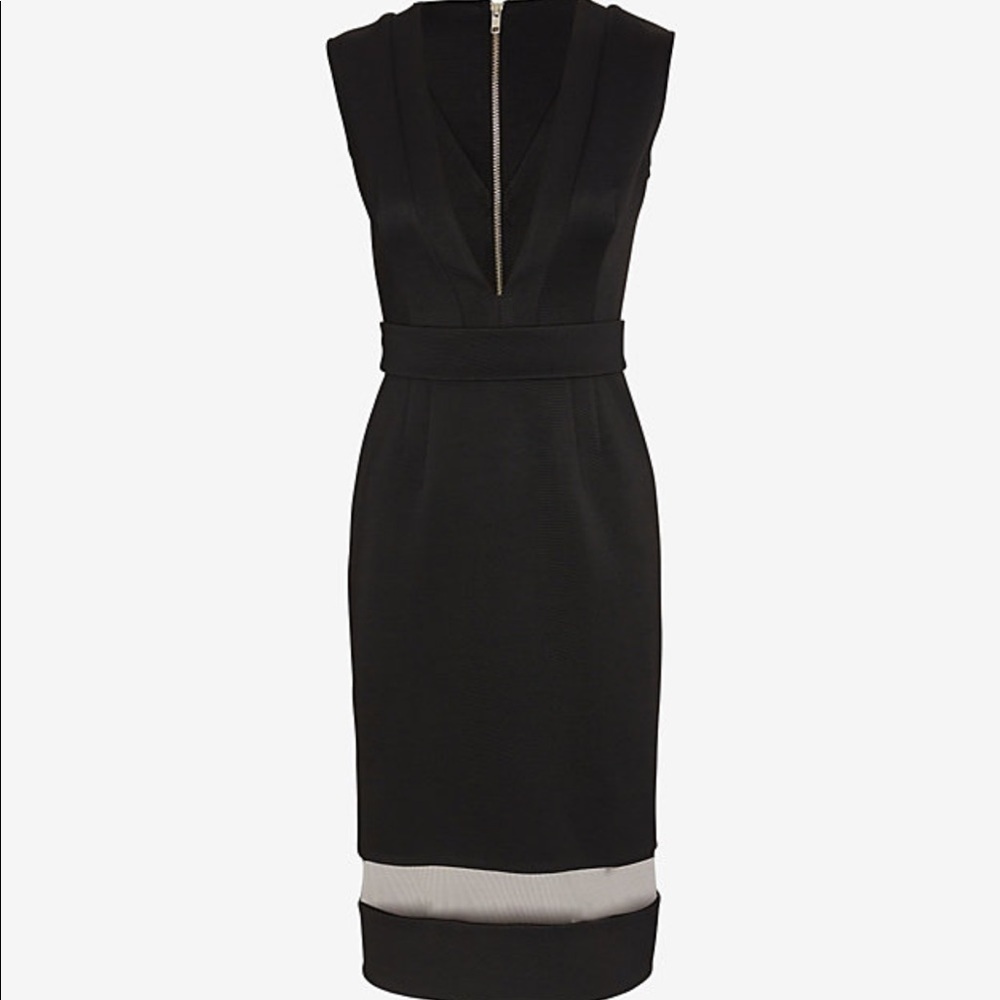 Nicholas Deep V Dress🔥🔥🔥 (NWT)!!!